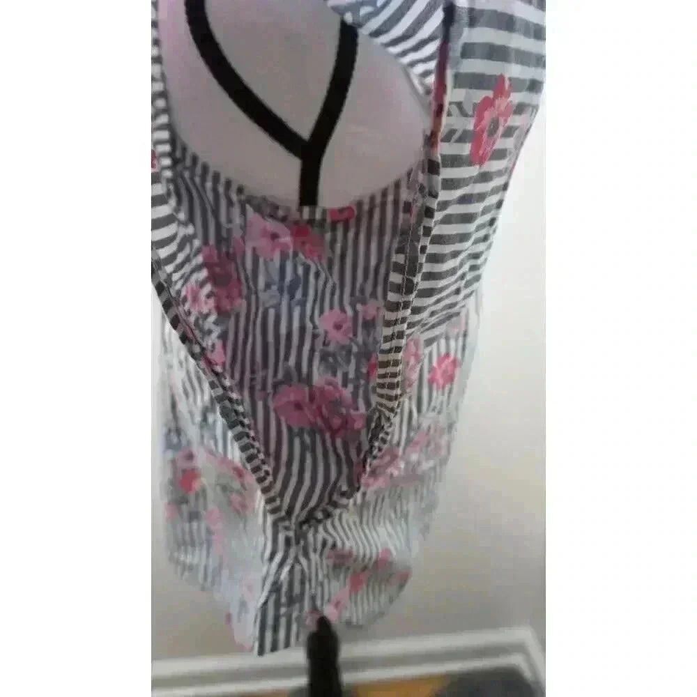 Time and Tru Women’s Striped Floral Blouse, Size M (8-10) - Picture 12 of 14